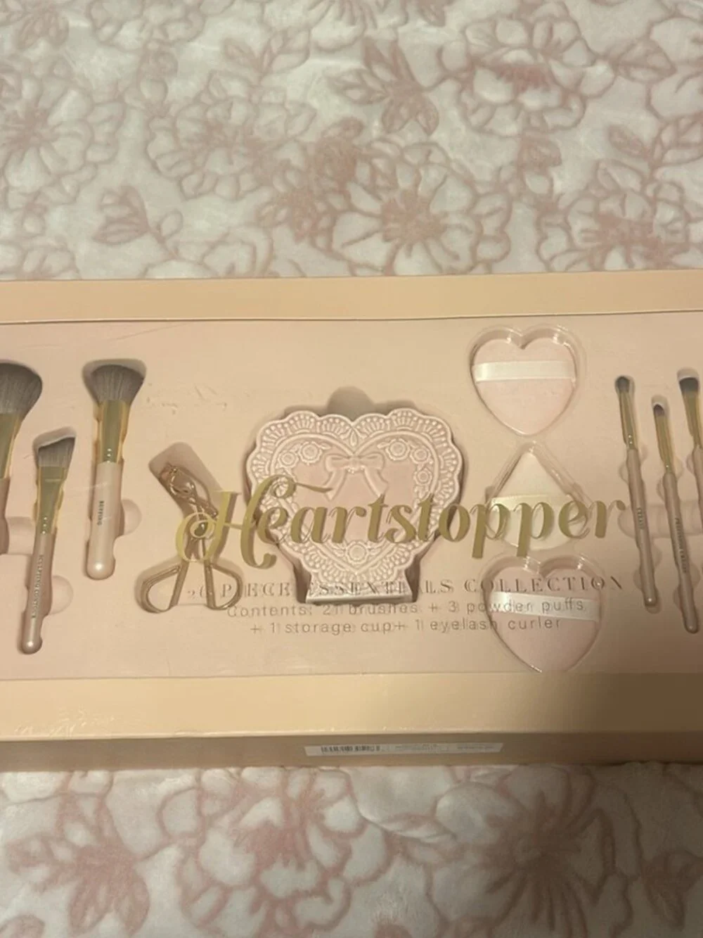NWT TikTok Viral Heartstopper Pink Makeup Brush Set